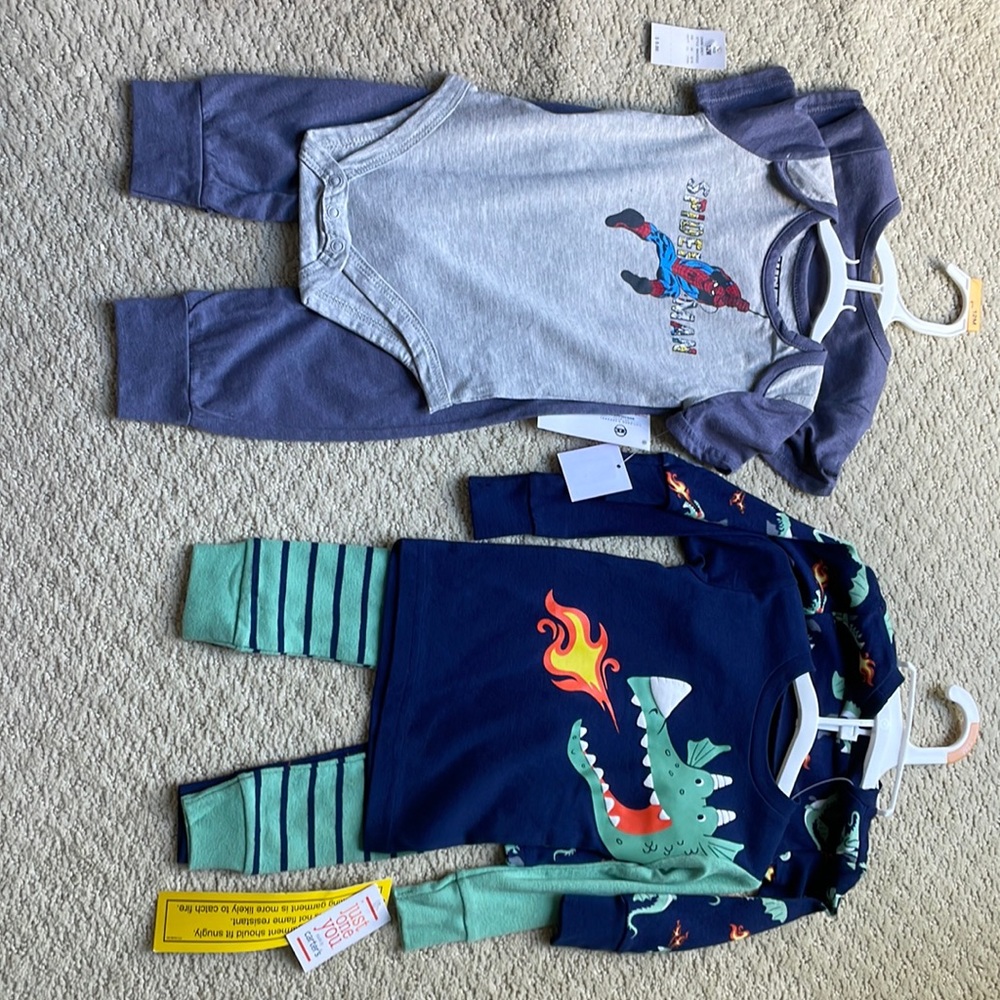 NWT 2 sets of 12M Toddler Boy Size 12M clothes.       Cost reflects 2 sets
